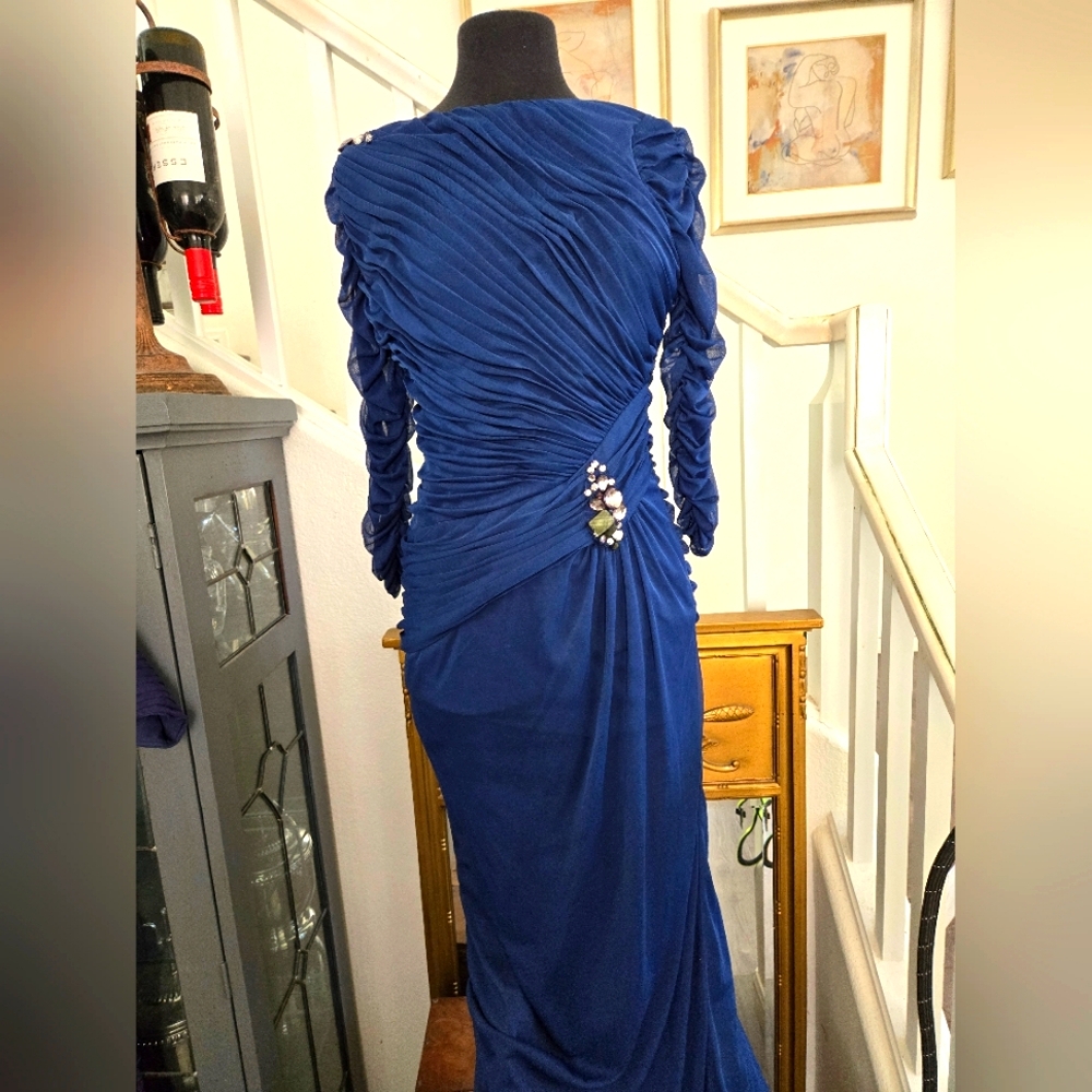 Elegant evening gown by Adrianna Papell.